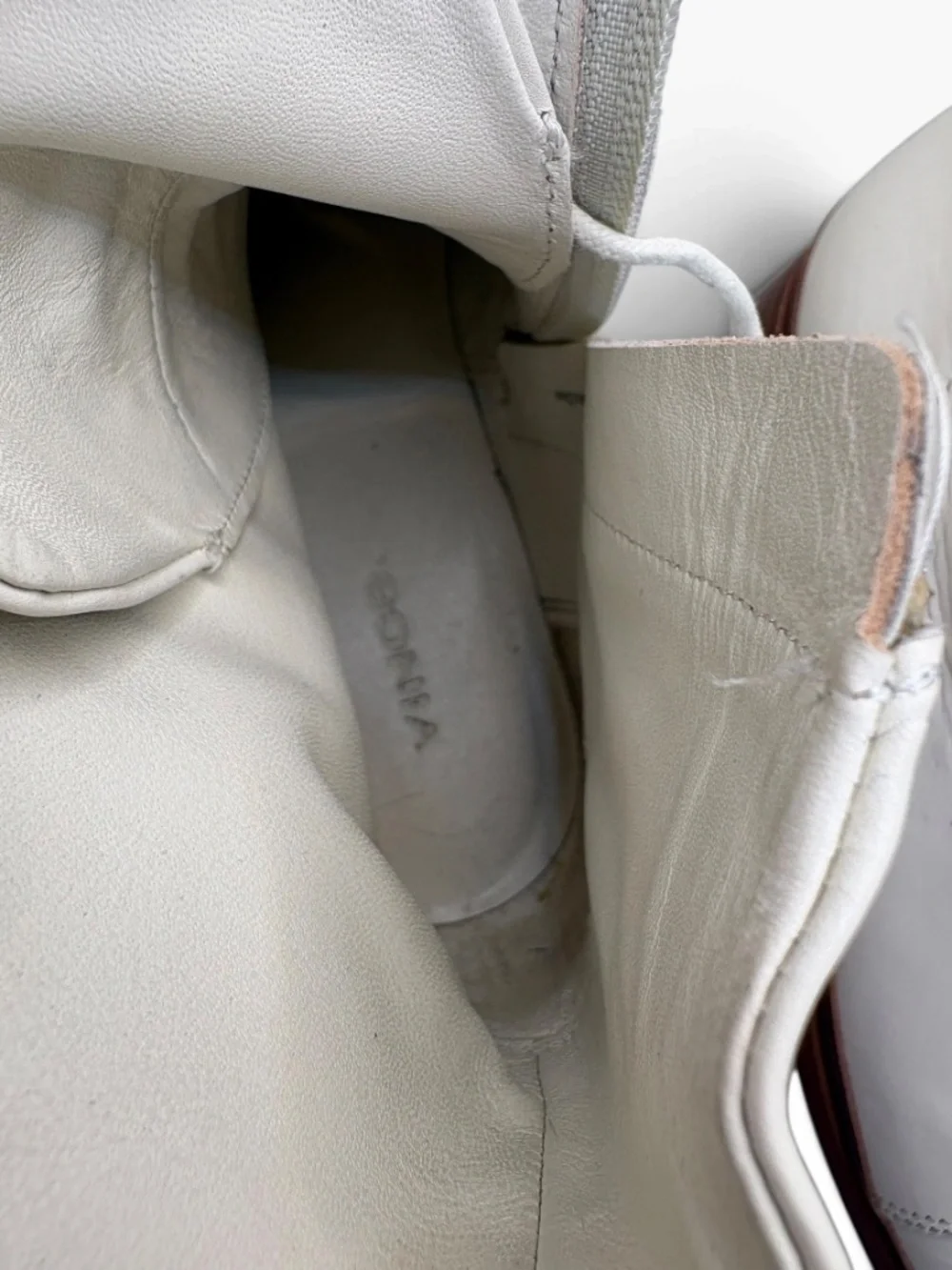 Vince Cooper Ankle Boots in Milk Size 10M EUR 41